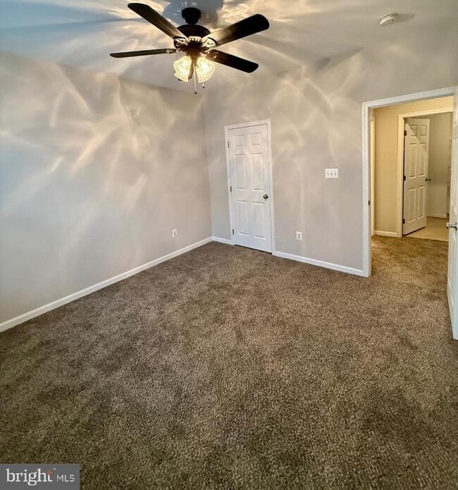 Building Photo - 2593 Eastbourne Dr