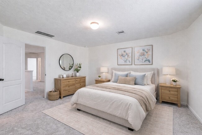 Building Photo - 9307 Central Pl