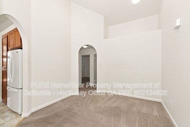 Building Photo - 514 Christopher Way