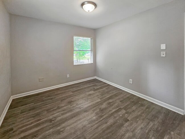 Building Photo - Updated 3-Bedroom Brick Ranch in Jonesboro with Fenced Yard & Prime Location