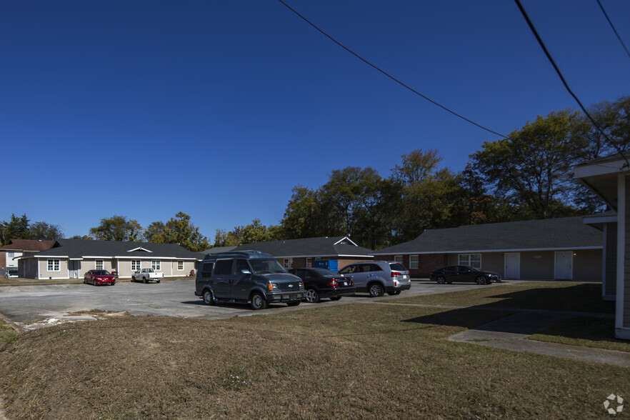 Primary Photo - Redstone Garden Apartments