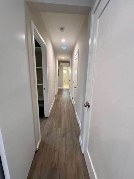 Building Photo - 4703 9th Ave