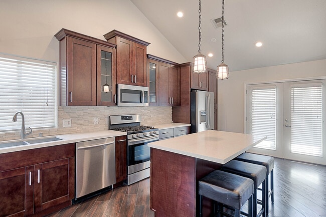 Building Photo - Beautiful 3 Bedroom Sylmar Home