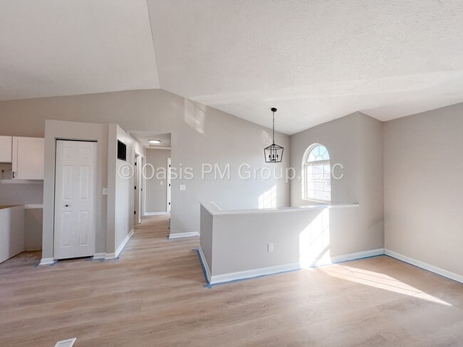 Building Photo - 2278 Golden Leaf Ln