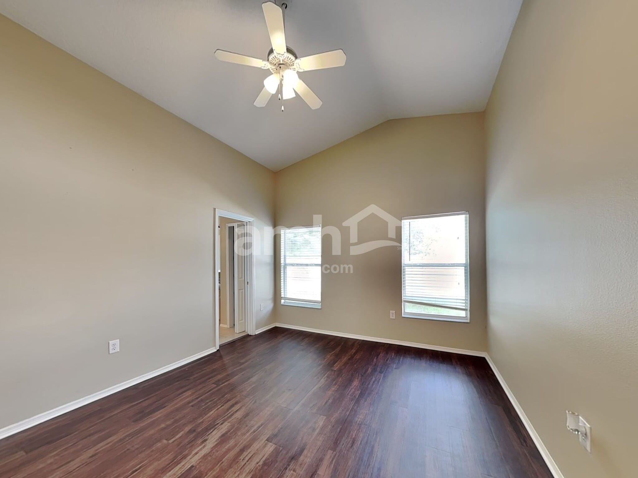 Building Photo - 2325 Ole Hickory Dr