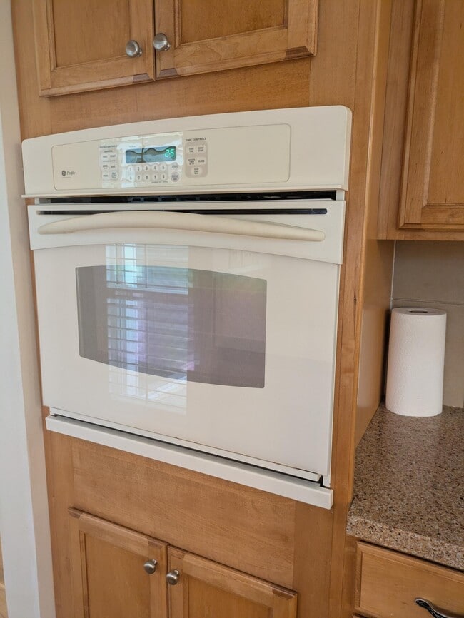 Building Photo - 6229 Colgate Rd