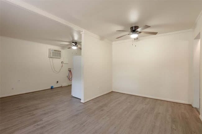 Building Photo - 712 Cline St