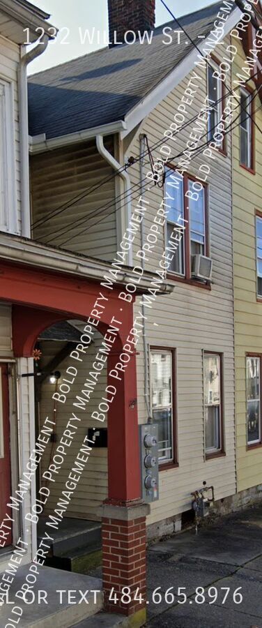Building Photo - 1232 Willow St