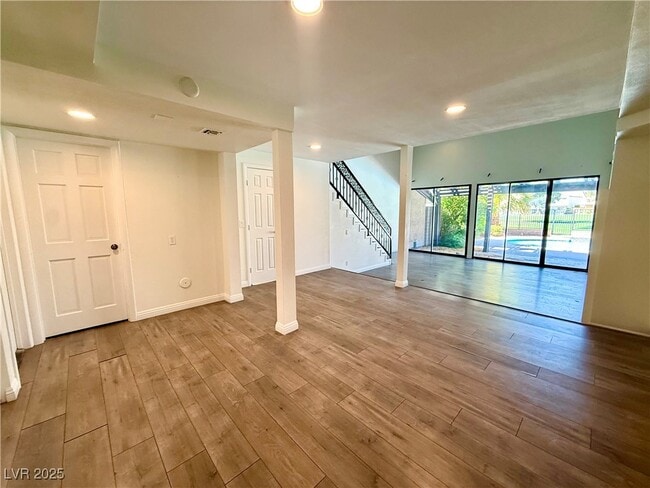 Building Photo - 920 Pinehurst Dr