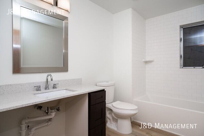 Building Photo - 3333 Reynard Way