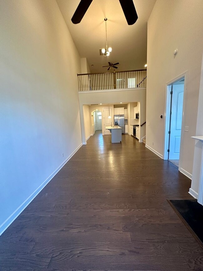 Building Photo - Spacious 3BR Townhouse in Berewick
