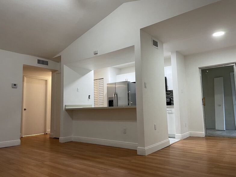Building Photo - 15325 SW 106th Ter