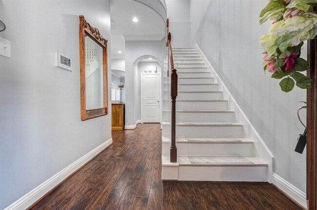 Building Photo - 28 Versante Ct