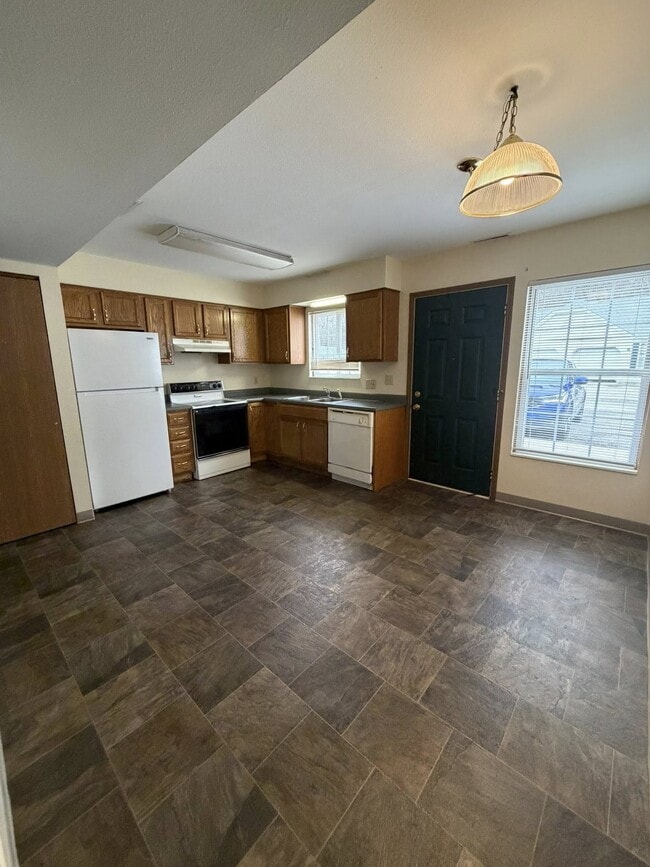 Building Photo - 119 Lucas Dr