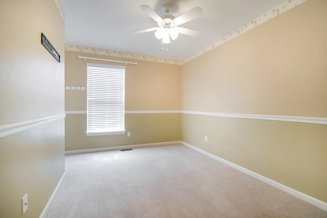 Building Photo - 1215 Creekledge Ct