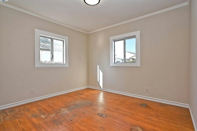 Building Photo - 314 Sparling Dr