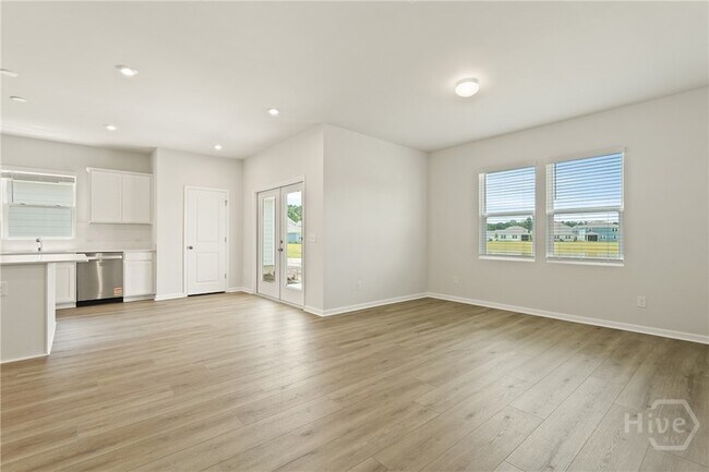 Building Photo - 251 Shade Tree Dr