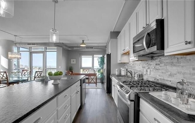 Building Photo - Franklin