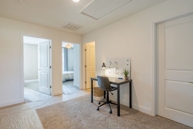 Building Photo - NEWLY RENOVATED + Washer and Dryer Included!
