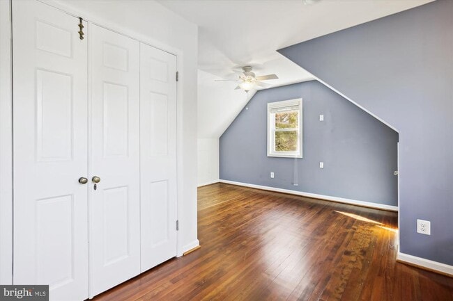 Building Photo - 1114 21st St S