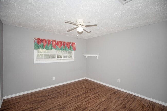 Building Photo - 10514 Sagemeadow Ct