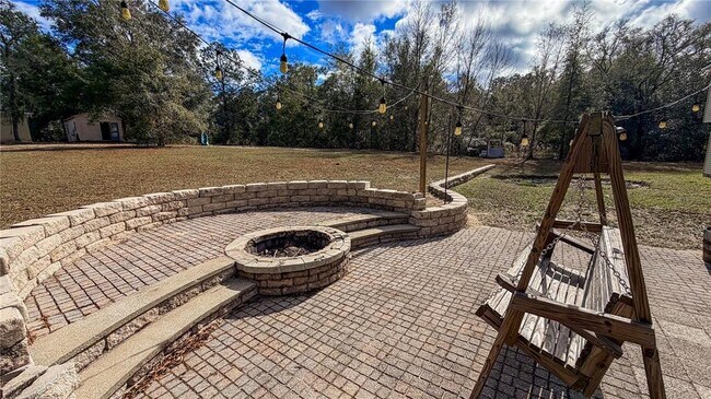 Building Photo - 1159 SW Valencia Heights Ave