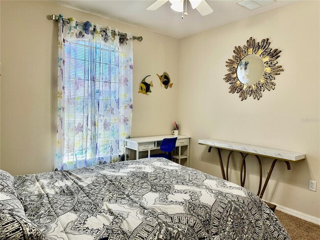 Building Photo - 1947 Fairway Loop