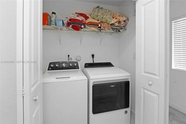 Building Photo - 1052 SE 23rd Ave