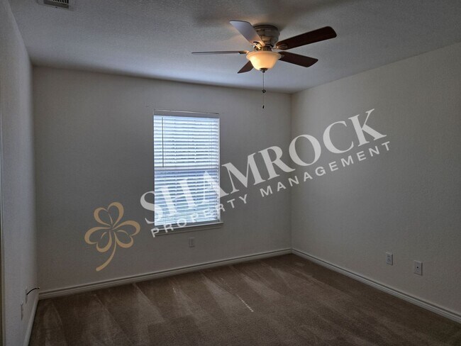 Building Photo - 826 Chambers Creek Cir