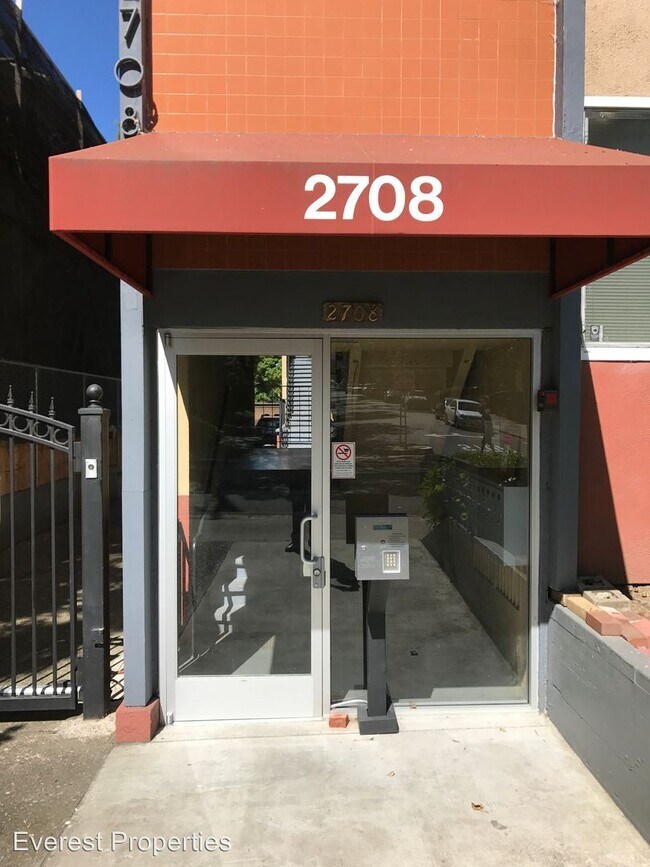 Building Photo - 2708 College Ave
