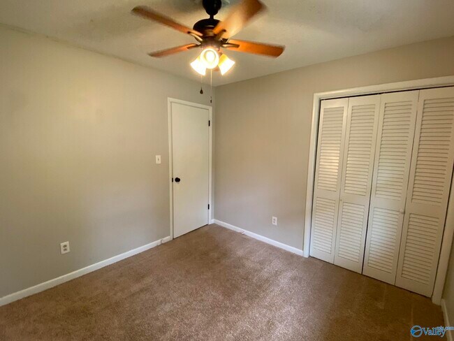 Building Photo - 12122 Chicamauga Trail SE