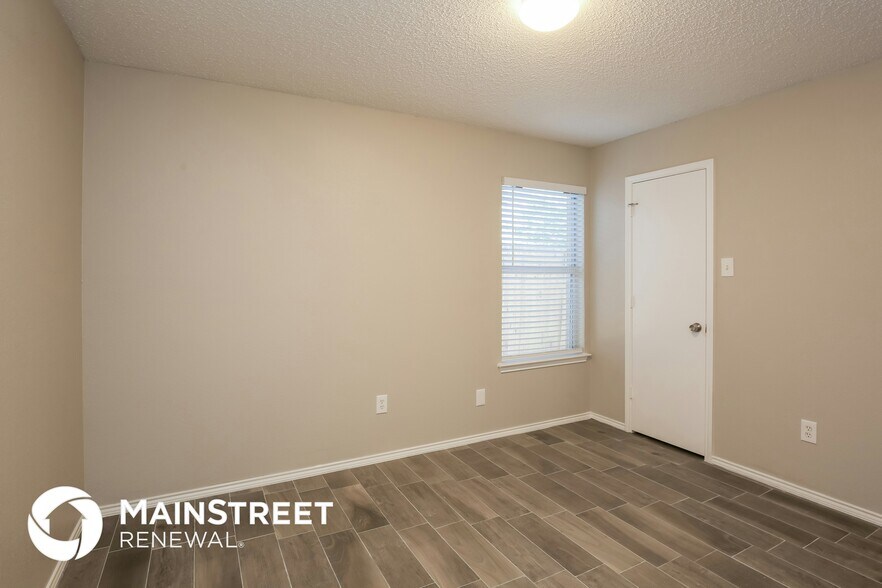 Building Photo - 8724 Limestone Dr