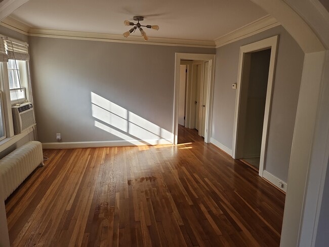 Building Photo - 4826 Jarboe St