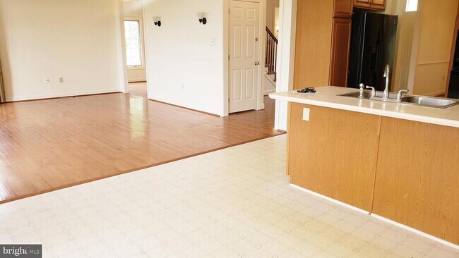 Building Photo - 14 Hayworth Cir