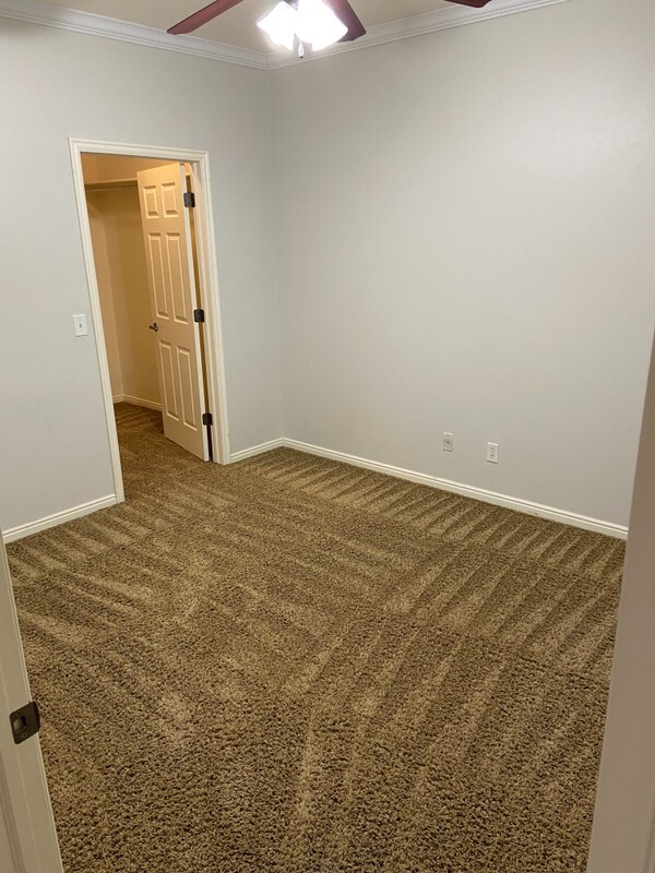 Building Photo - 81 N 1620 W