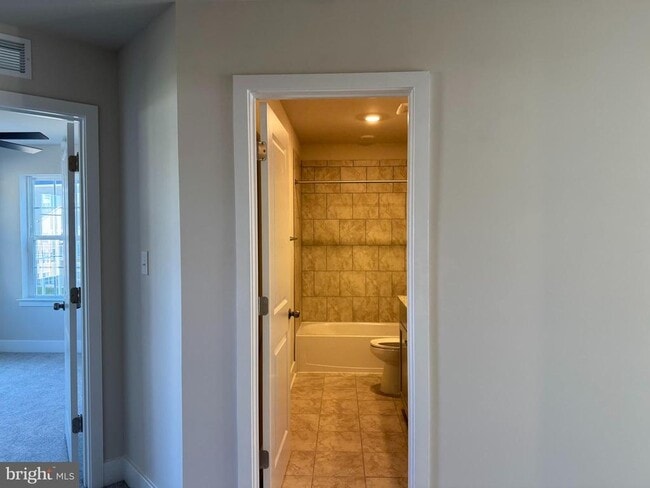 Building Photo - 1809 Parham Wy