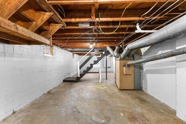 Building Photo - 384-386-386 S Napoleon Ave