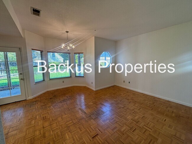 Building Photo - Great two-bedroom home at end of cul-de-sac