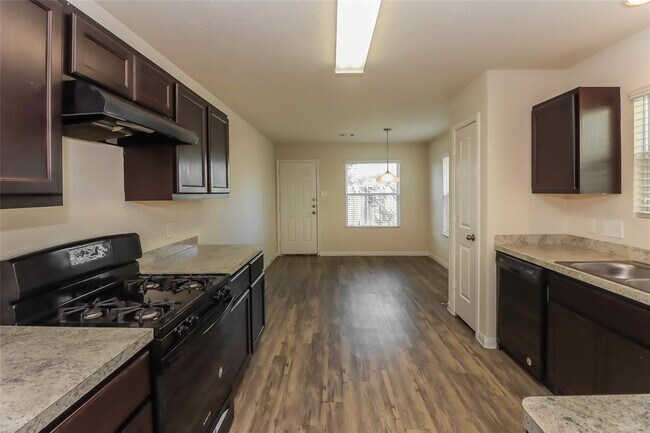 Building Photo - 25258 Sanitas Valley Dr
