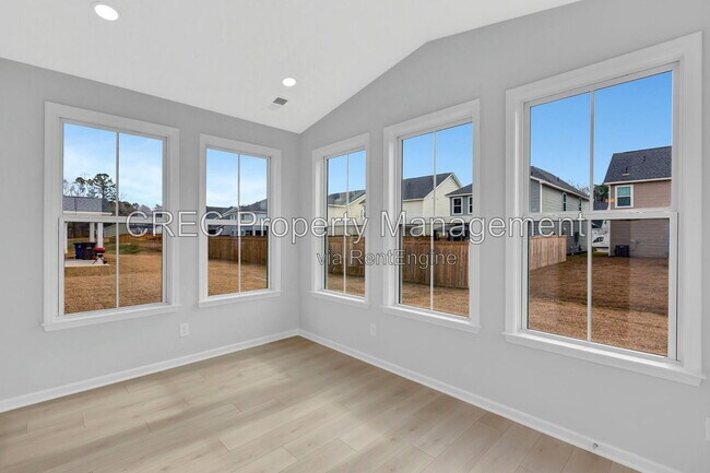 Building Photo - 8806 Lannister Dr