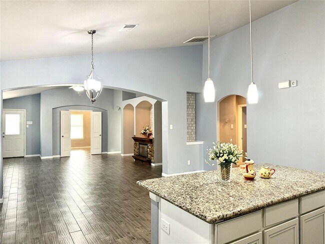Building Photo - 7403 Cypress Pin Oak Dr