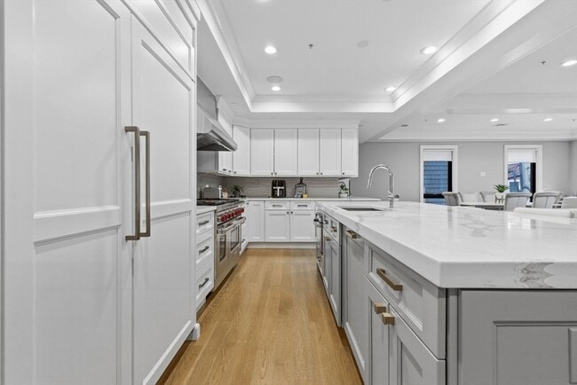 Building Photo - 377 W First St