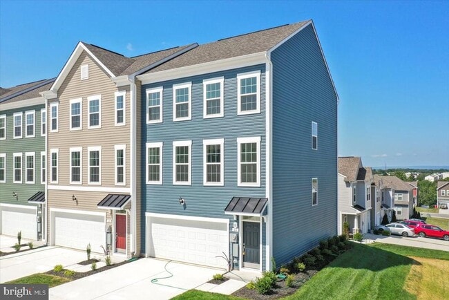 Primary Photo - 64 Stafford Pl