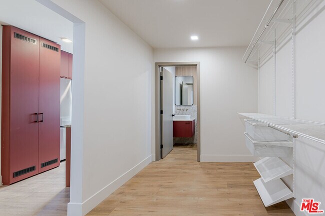 Building Photo - 12425 Texas Ave