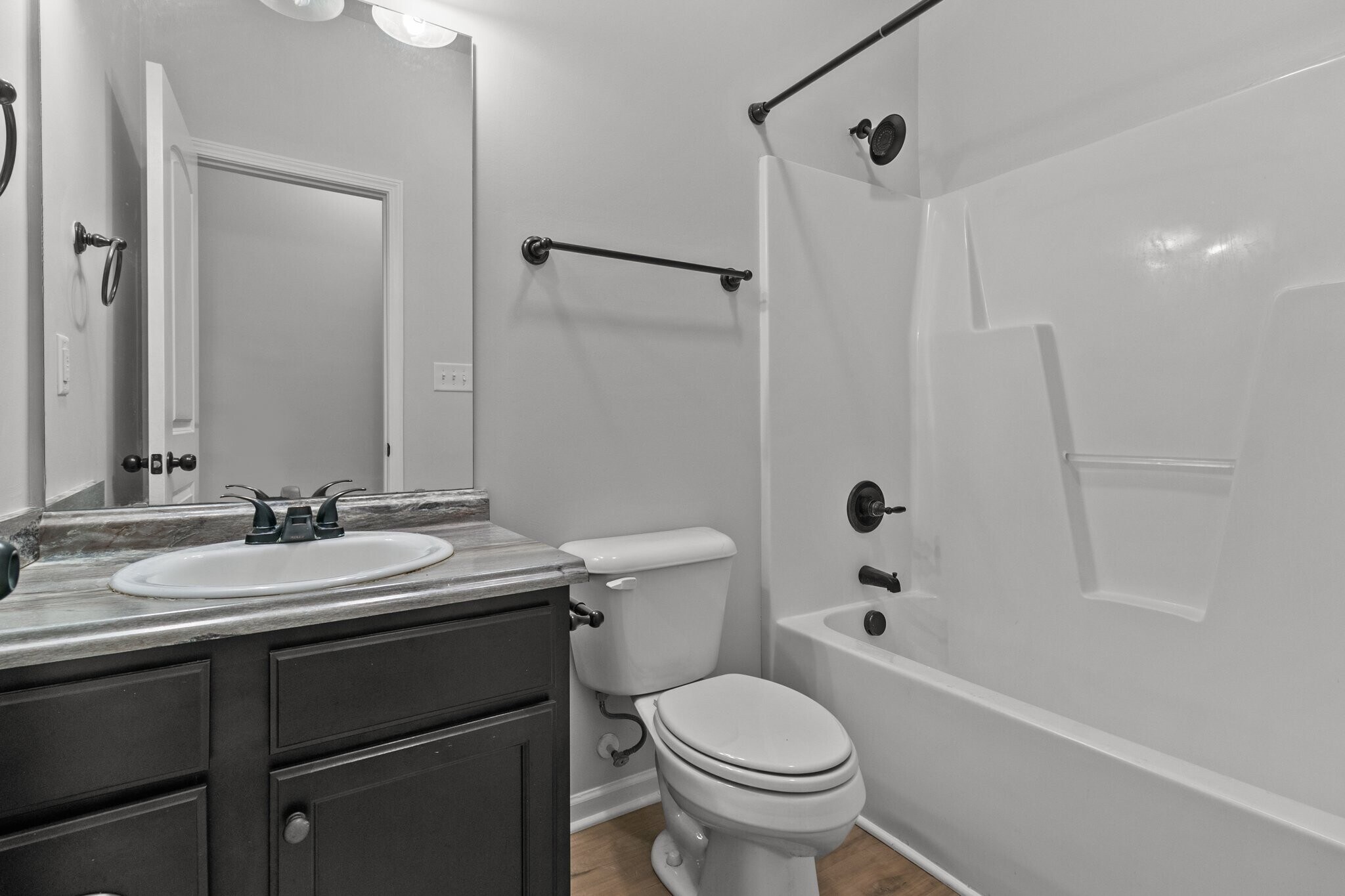 Building Photo - 6471 Chamblee Dr