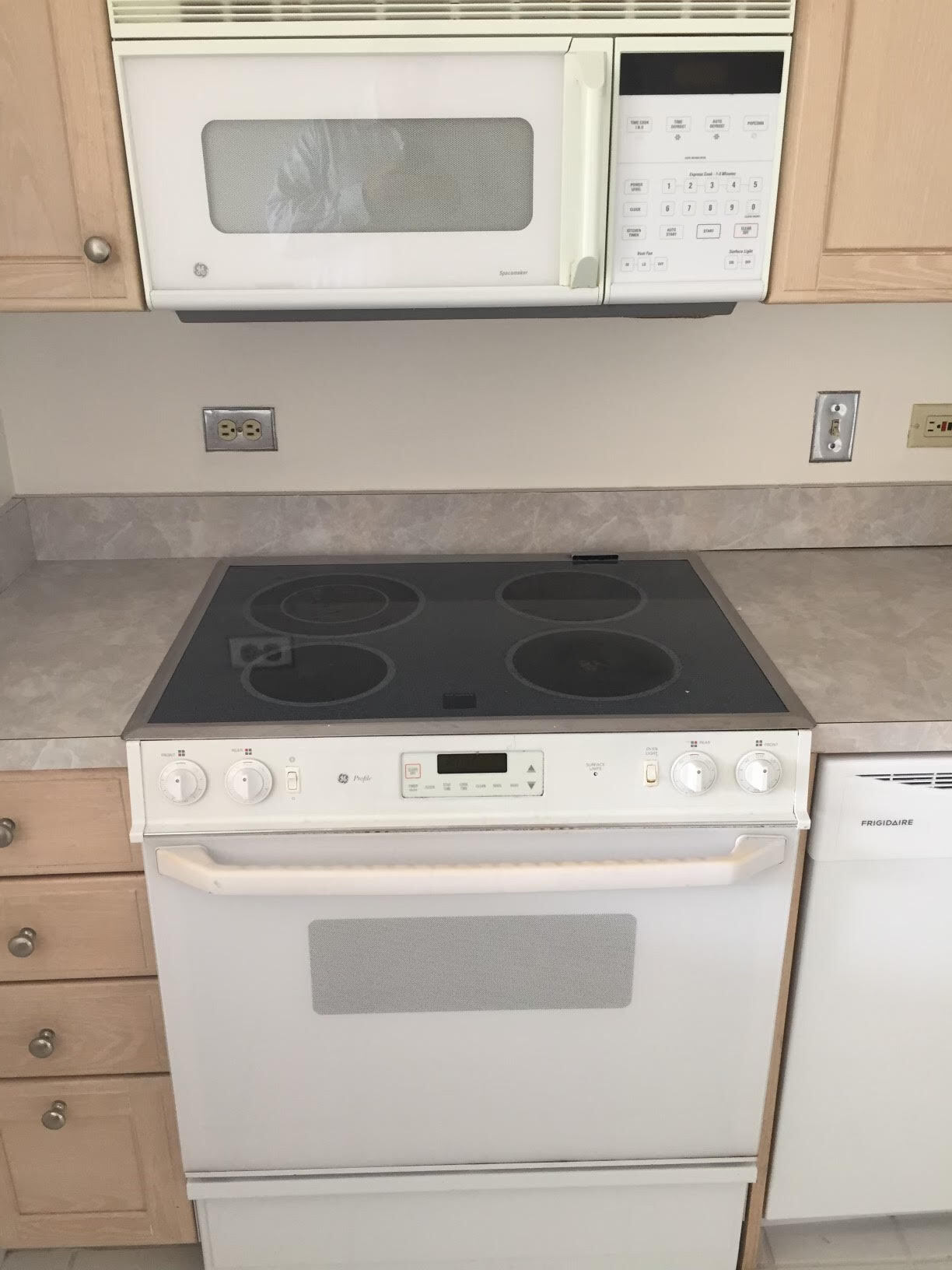 Building Photo - 405 N Wabash Ave