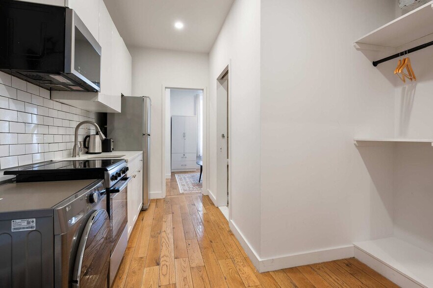 Building Photo - 74 Forsyth St