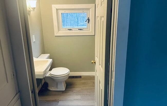 Building Photo - 59 Ethel St