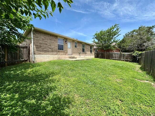 Building Photo - 416 Emma Rose Trail