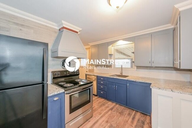 Building Photo - 4 Bedroom Pet-Friendly Home in PUYALLUP, WA with Main Street Renewal